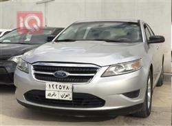 Ford Taurus